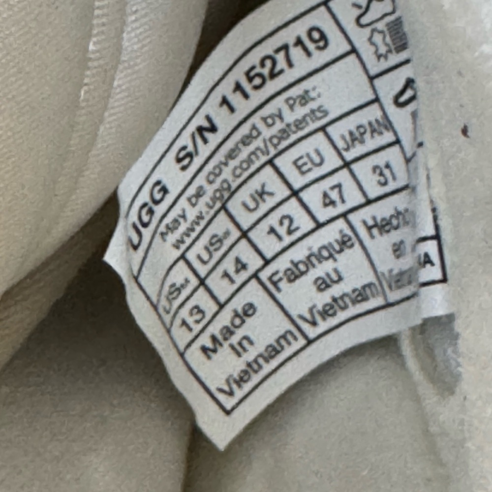 New Men’s UGG - Goldencush - Sand $160.00 USD Size 13 - Picture 11 of 11